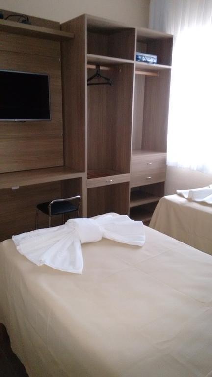 Pousada Alves Sao Bras do Suacui Ngoại thất bức ảnh